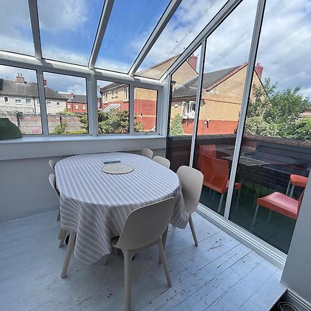 Central, Comfortable And Spacious 4 Bed Duplex Dublin Zewnętrze zdjęcie